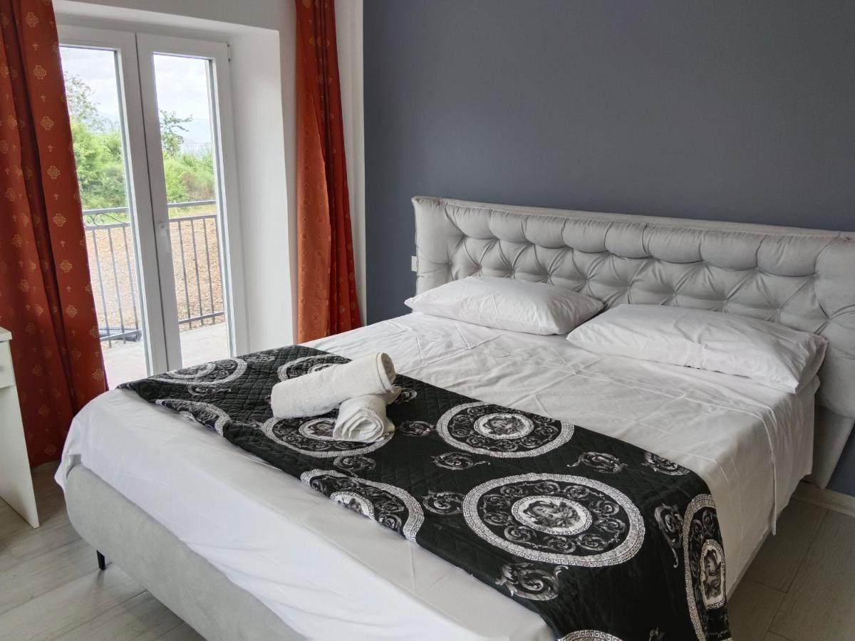Villa Aurea Papasidero Екстериор снимка